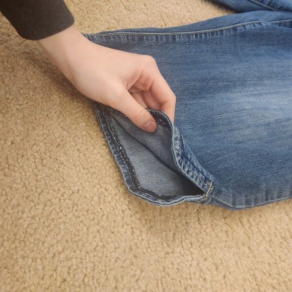 Womens Blue Jean Shorts Knee Length Bacc In Size 22W Sparkle Pockets #R417 - Picture 2 of 7